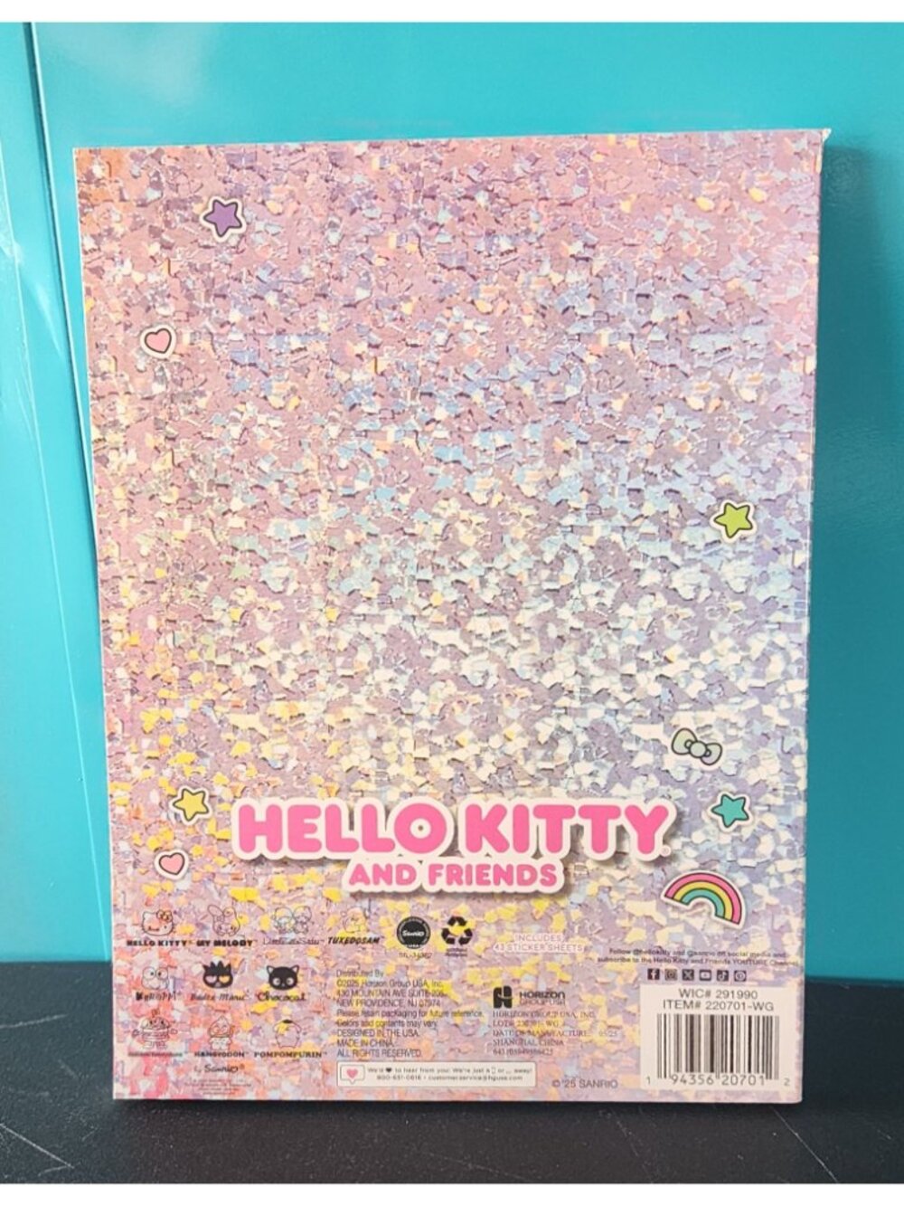 Hello Kitty Sticker Book - Picture 2 of 2